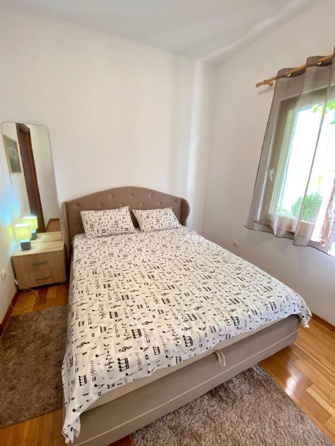 Roman Garden Apartment Risan Dış mekan fotoğraf